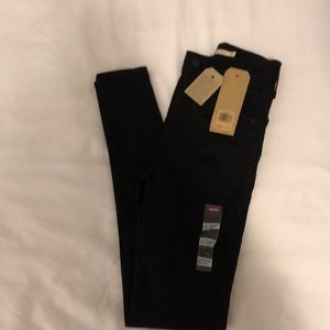 Mile high super skinny black Levi’s